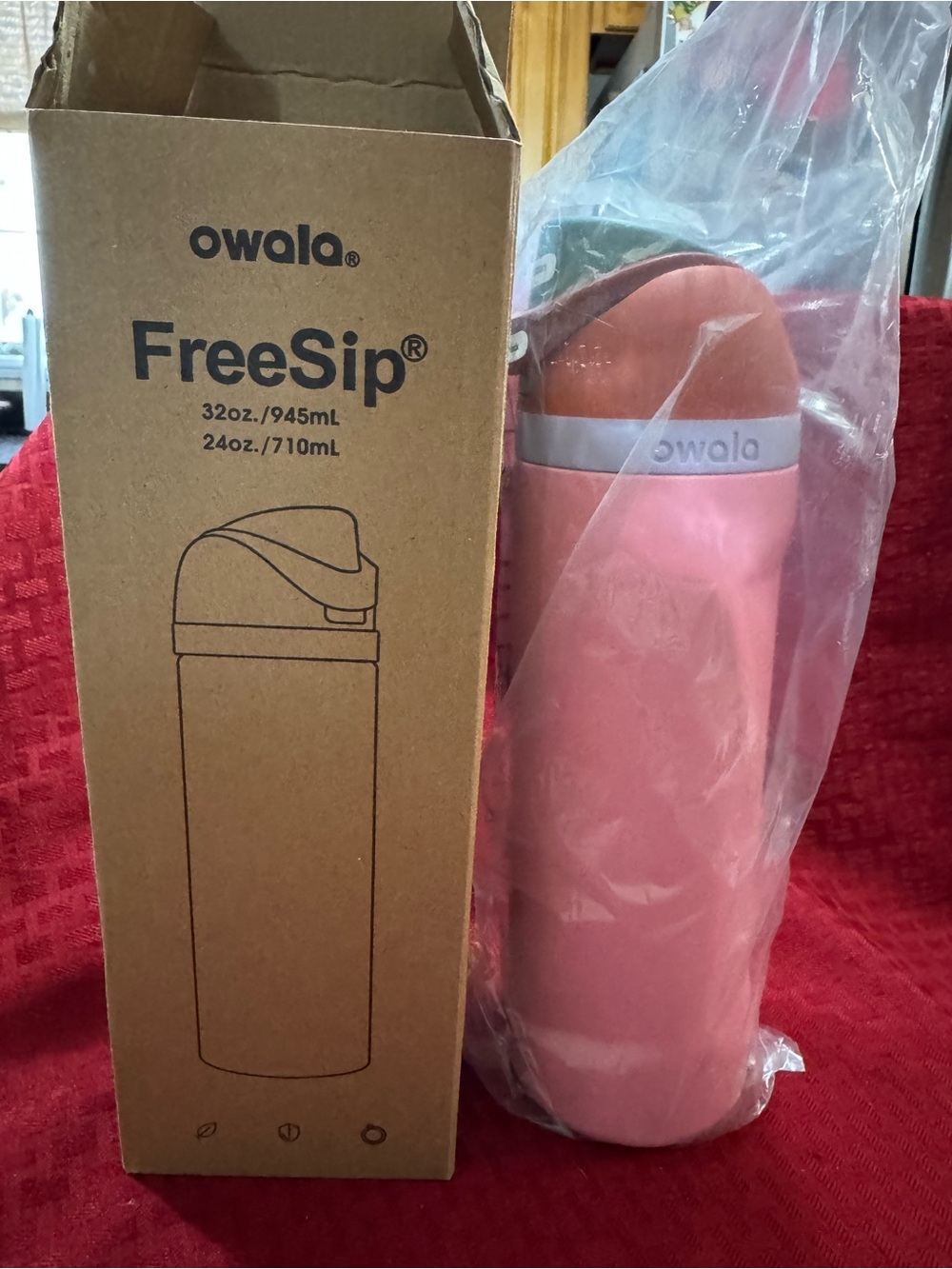 Owala FreeSip Pink Insulated Water Bottle